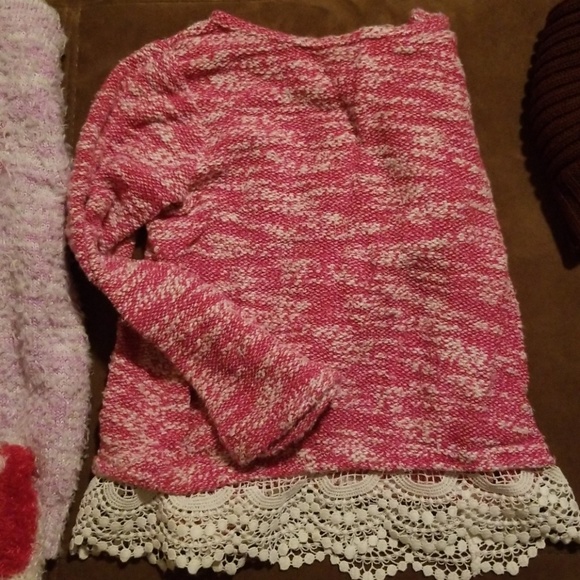 Sweaters - Picture 7 of 7